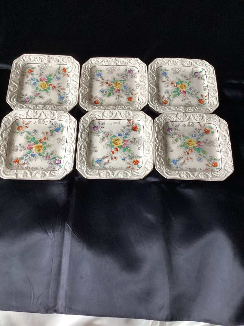 Vintage cottagecore made in Japan floral dessert plates